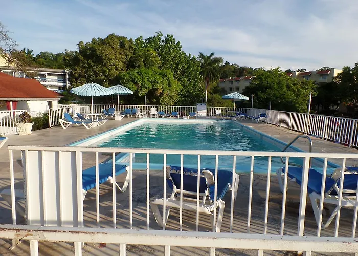 Penthouse Studio @ Club Apartment Montego Bay
